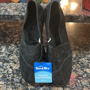 NWT Sun &Sky Women’s Black Lace Flat Shoes Size 7-8